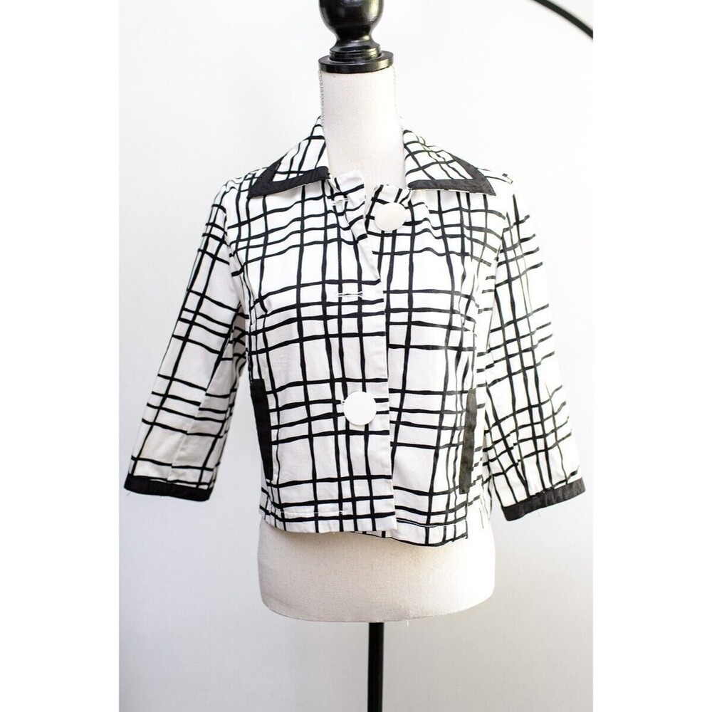 Sherry Taylor Top Black and White Blazer missing button Small Geometric